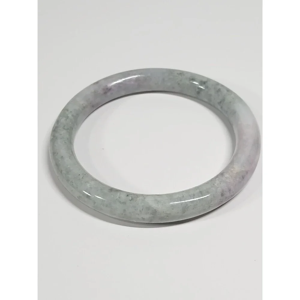 Unbranded solid natural